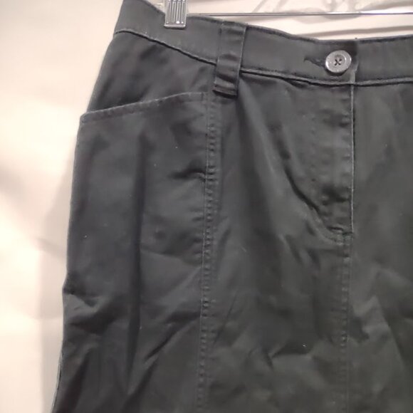 L L BEAN CLASSIC FIT BLACK ALINE SHORT  SKIRT 98% COTTON WOMEN'S SIZE 12 PET - Picture 3 of 11